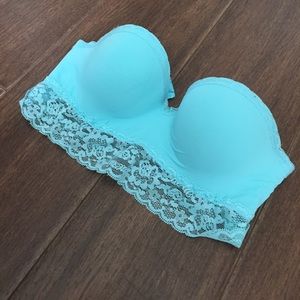 Baby blue strapless bra 34A