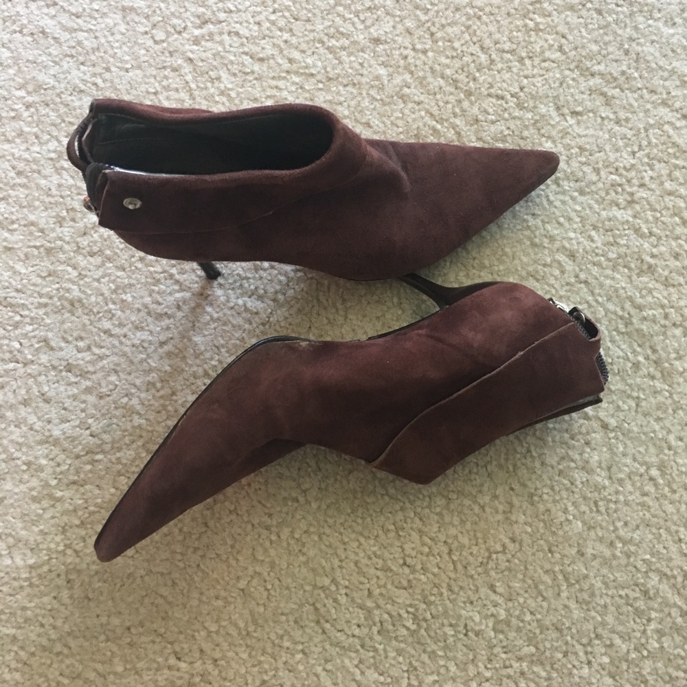 Size 6 BCBG Girls Heels