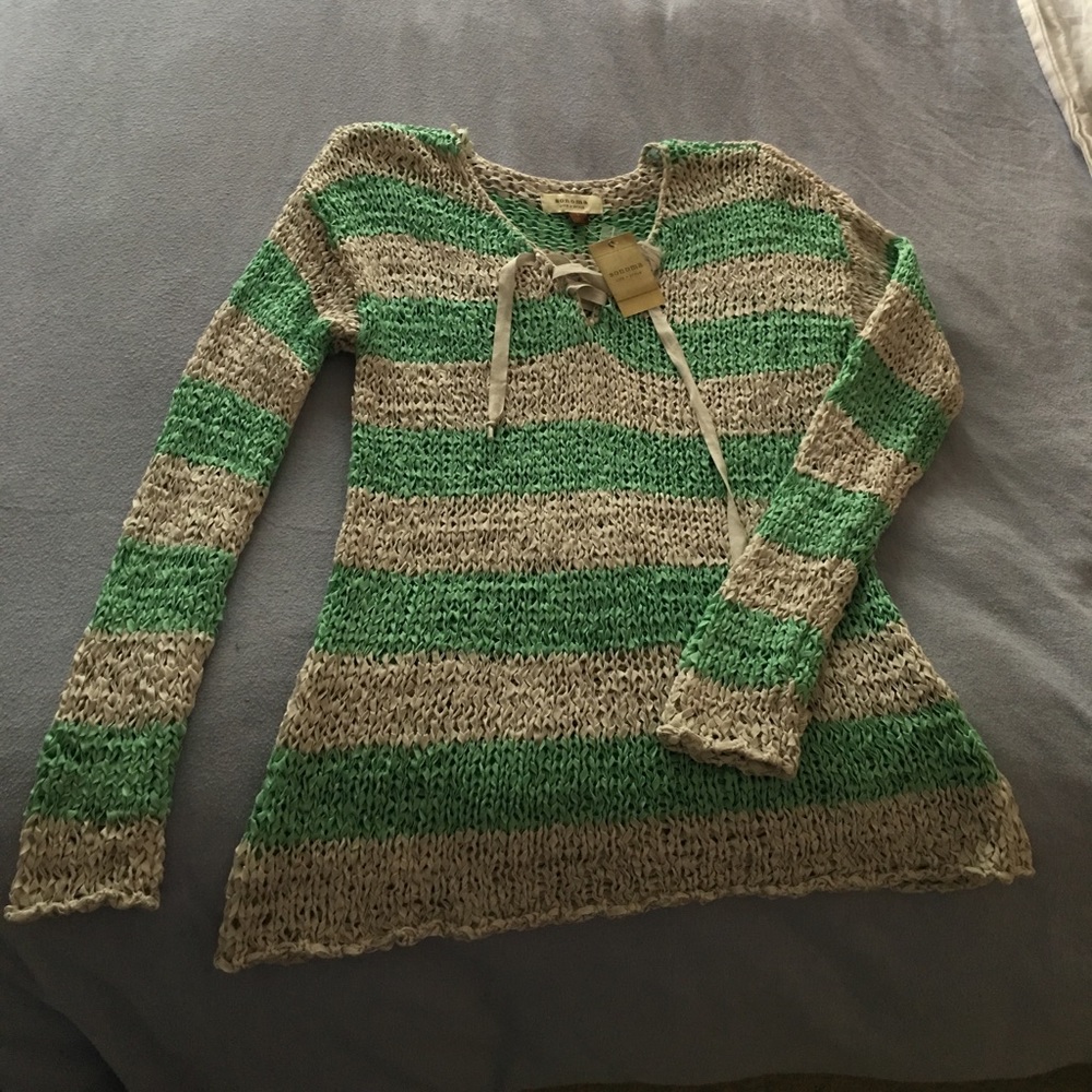 NWT Sonoma pullover v neck sweater