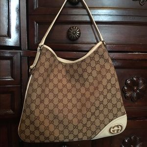 Gucci Beige/Ebony Signature Canvas Medium hobo