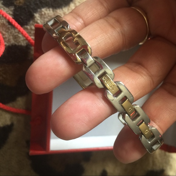 GUESS WATCH - Picture 4 of 5