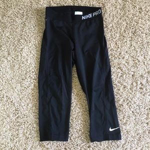 Women's Nike Pro Dri Fit Capri Pants