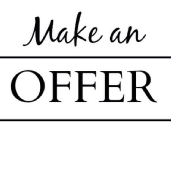 JUST MAKE ME AN OFFER!!!!! - Picture 1 of 1