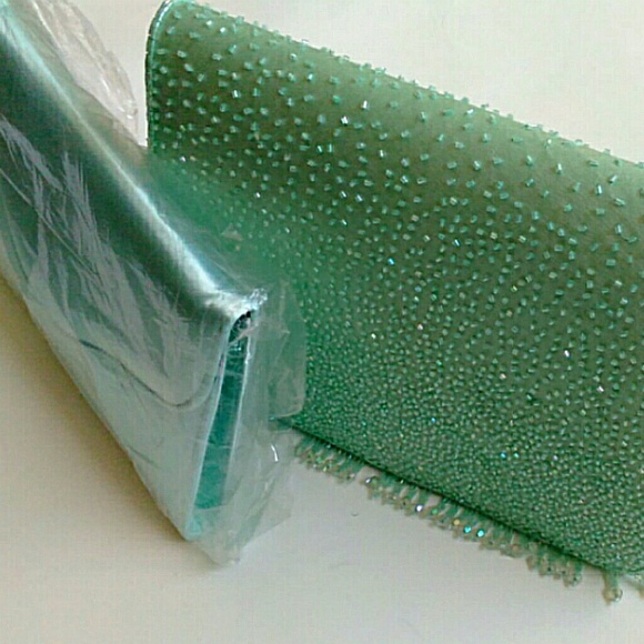 New Gorgeous Whittall & Son's Beaded Green Satin Purse - Picture 2 of 4