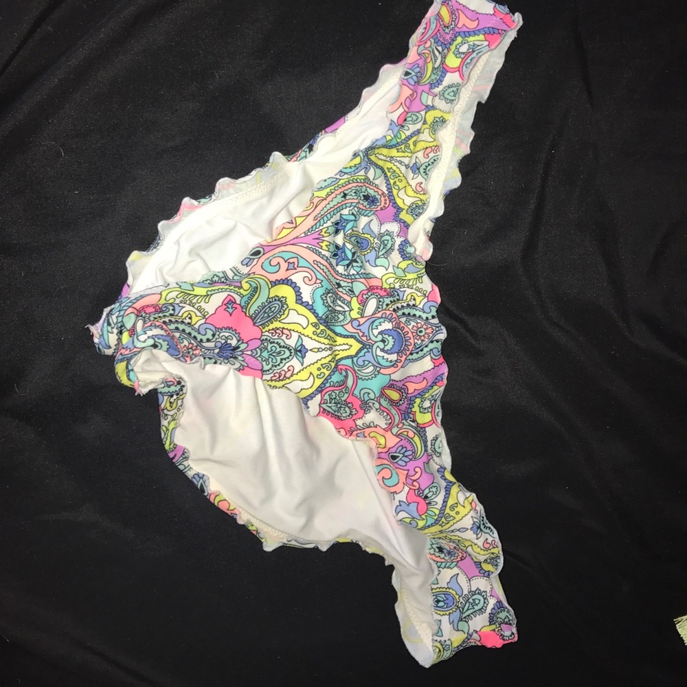 Bikini bottoms