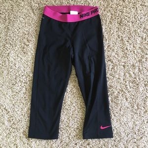 Women's Nike Pro Capri Pants