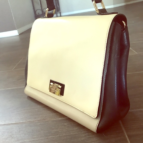 Kate Spade purse - Picture 1 of 4