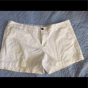 SIZE 13 WHITE SHORTS