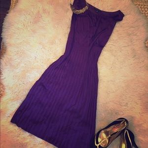 EUC Knit purple Dress w pleated skirt