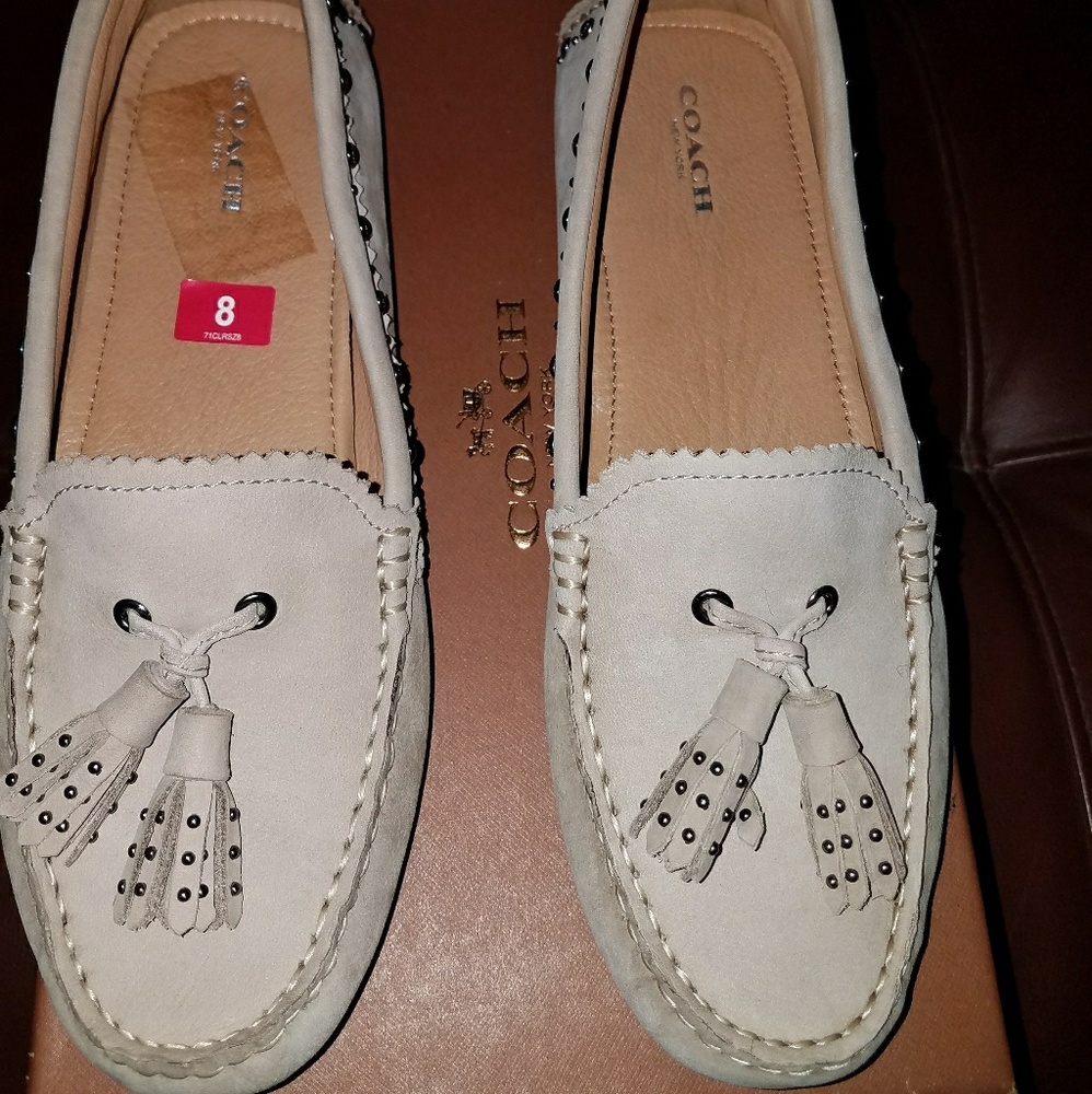 🔥NBW Coach Genuine Soft Suede Loafers Size 8🔥