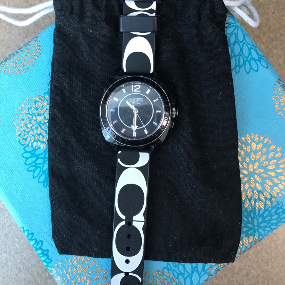 Beautiful Coach watch. 🎊Sale!!!🎊