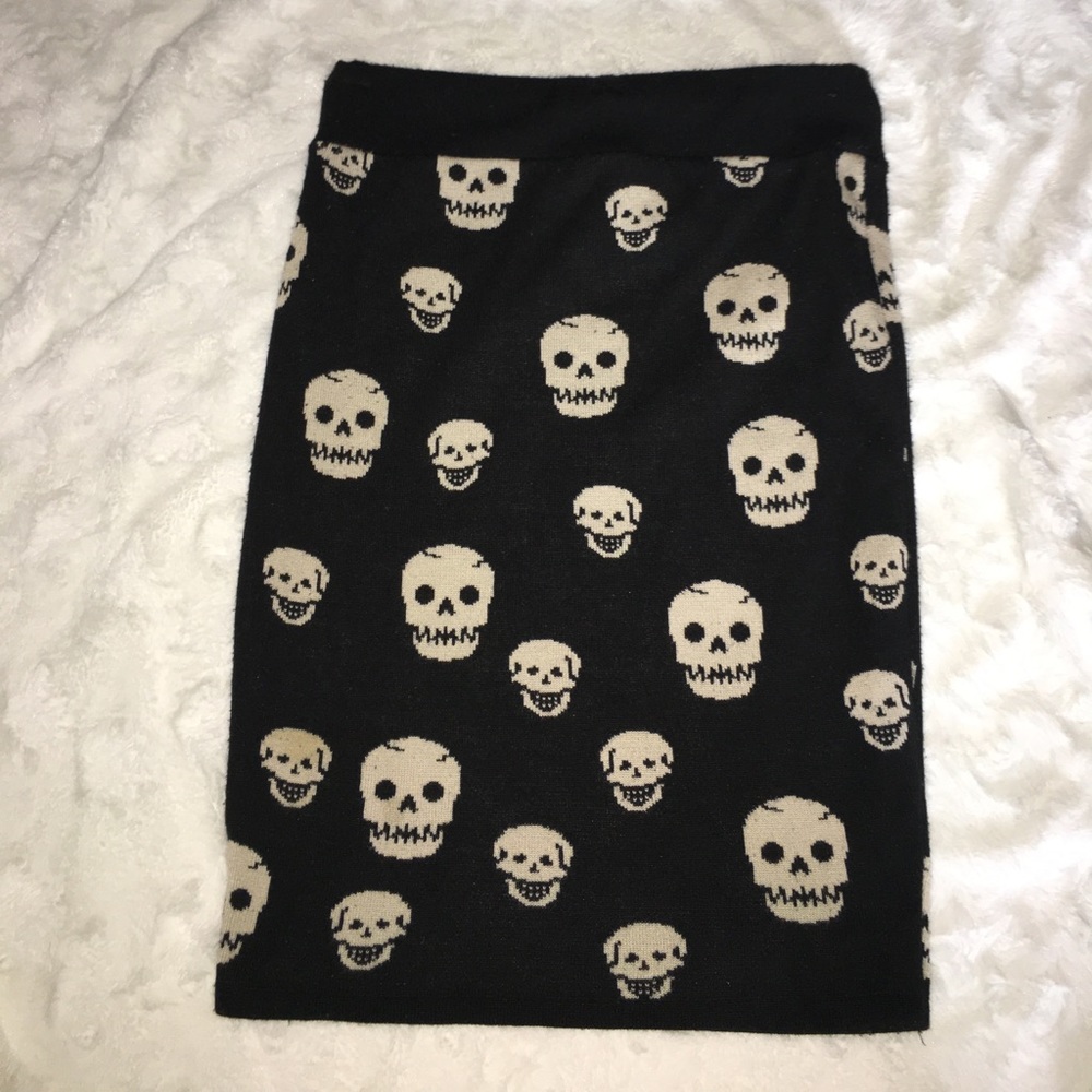 Skull bandage skirt