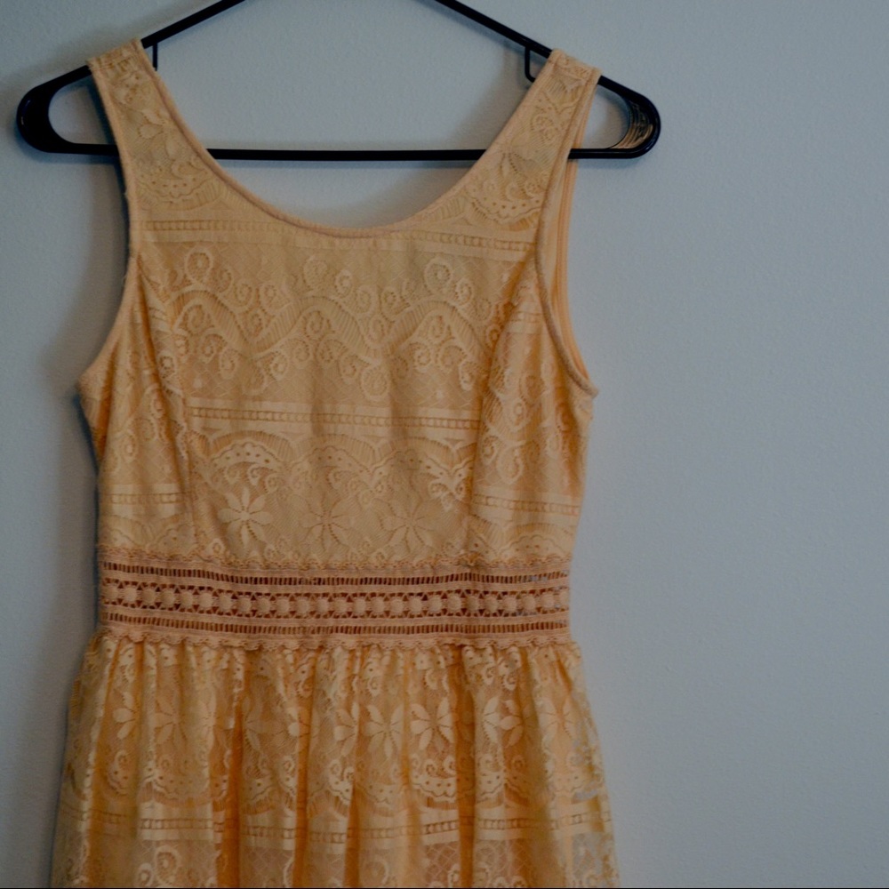 Floral lace gold dress