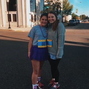 Meet your Posher, Olivia