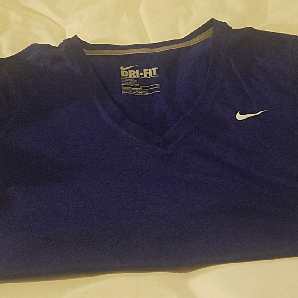 Nike v-neck - Picture 3 of 4