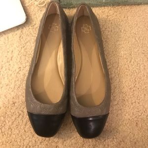 ann taylor never worn flats!