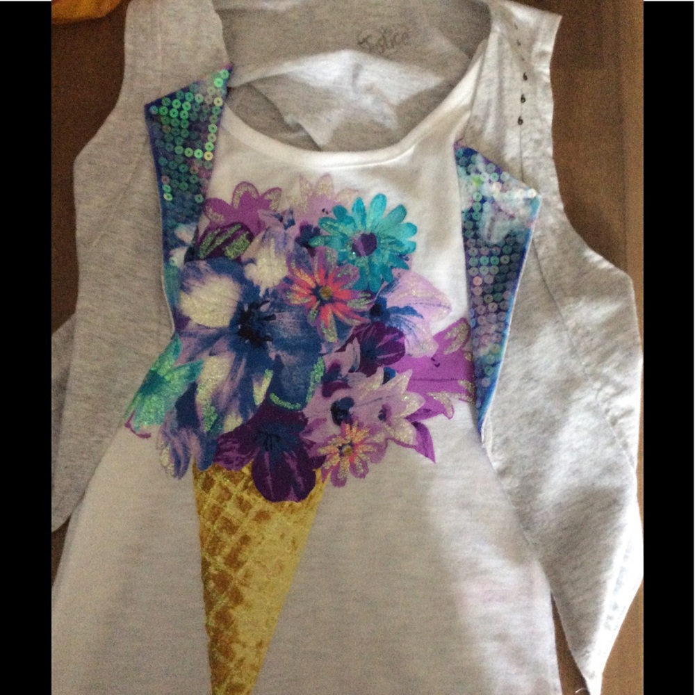White ice cream cone shirt with flowers