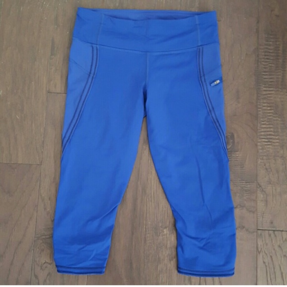 Lululemon Blue Cropped Leggings