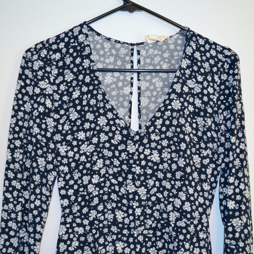 Floral low-cut romper