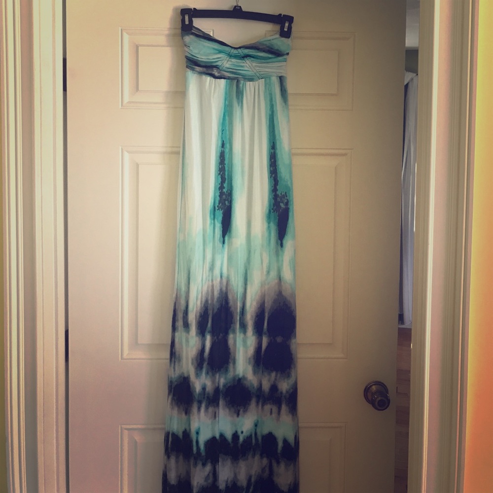 Never worn blue patterned summer maxi dress!