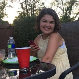 Meet your Posher, Kayla