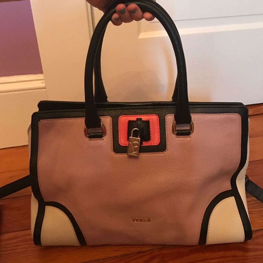 Furla bag from LONDON that I got overseas!