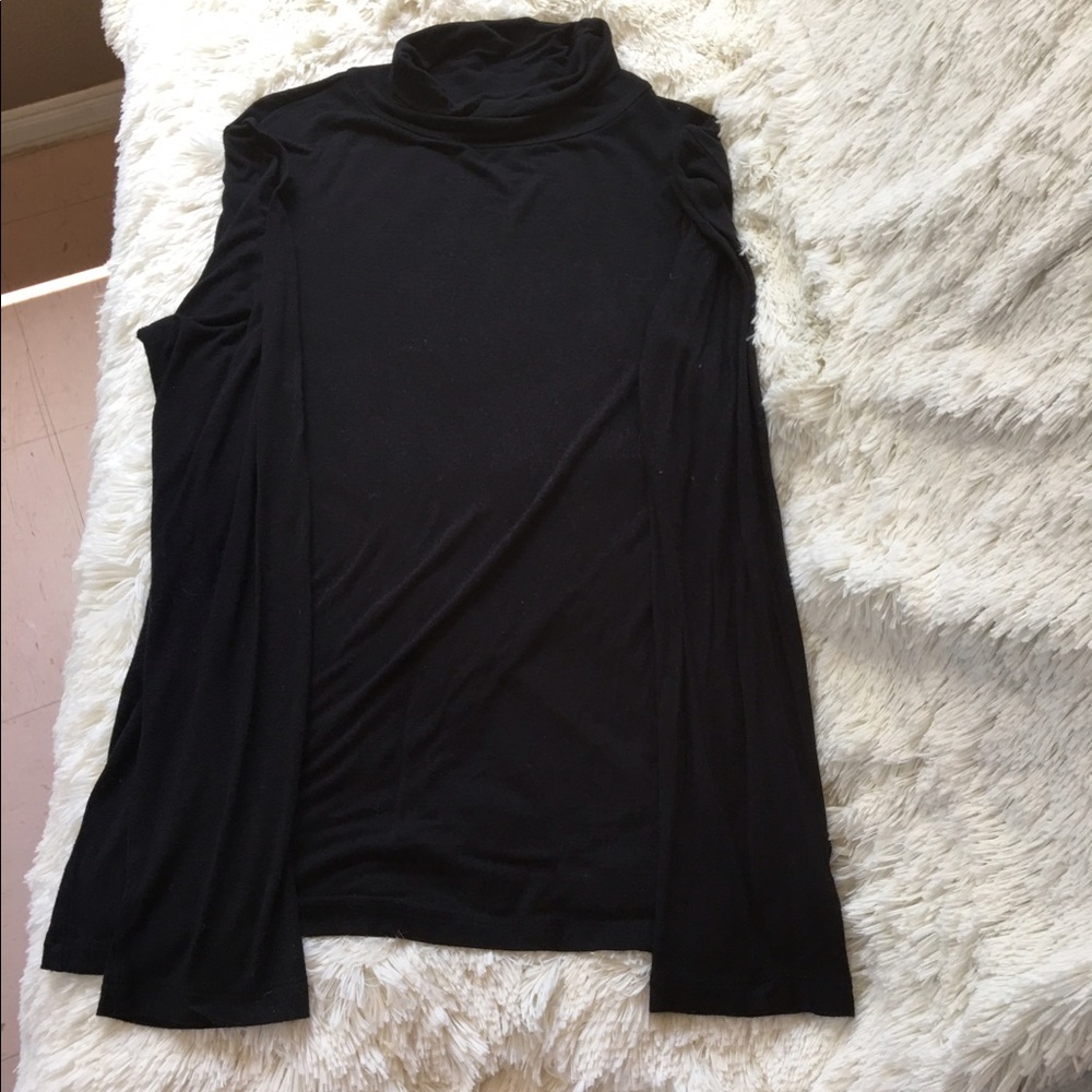 Ale una light weight Black Turtleneck