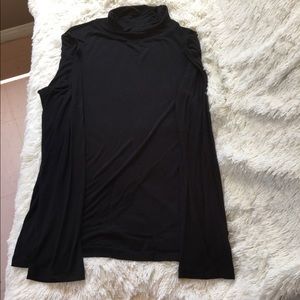 Ale una light weight Black Turtleneck