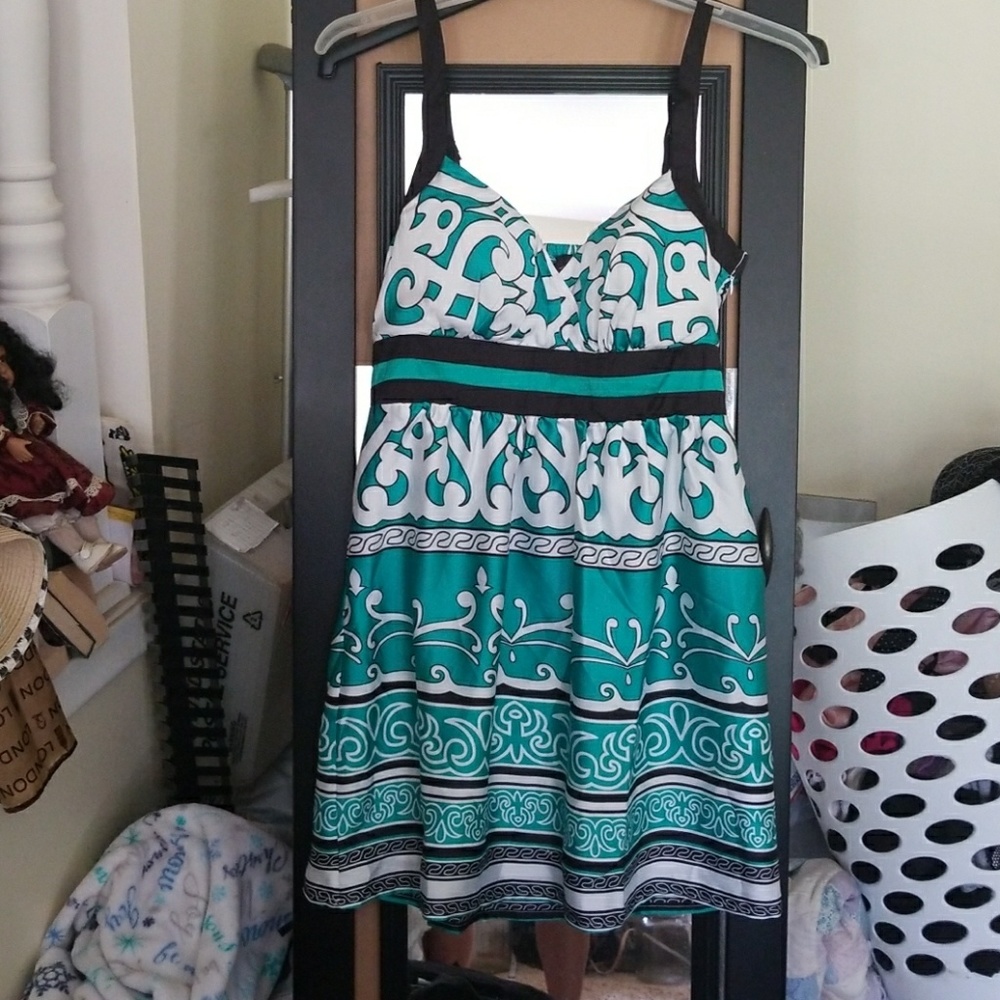 NEW BEBE DRESS LG
