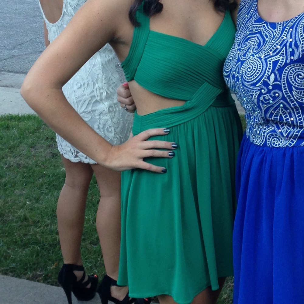 Green, cut out & backless BCBG dress