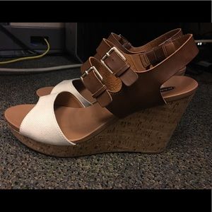 Dr. Scholls "true comfort" wedge sandals size 10