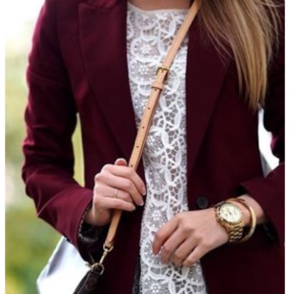 Cream lace Banana Republic top