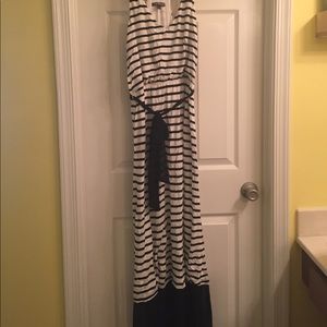 Express dress size M