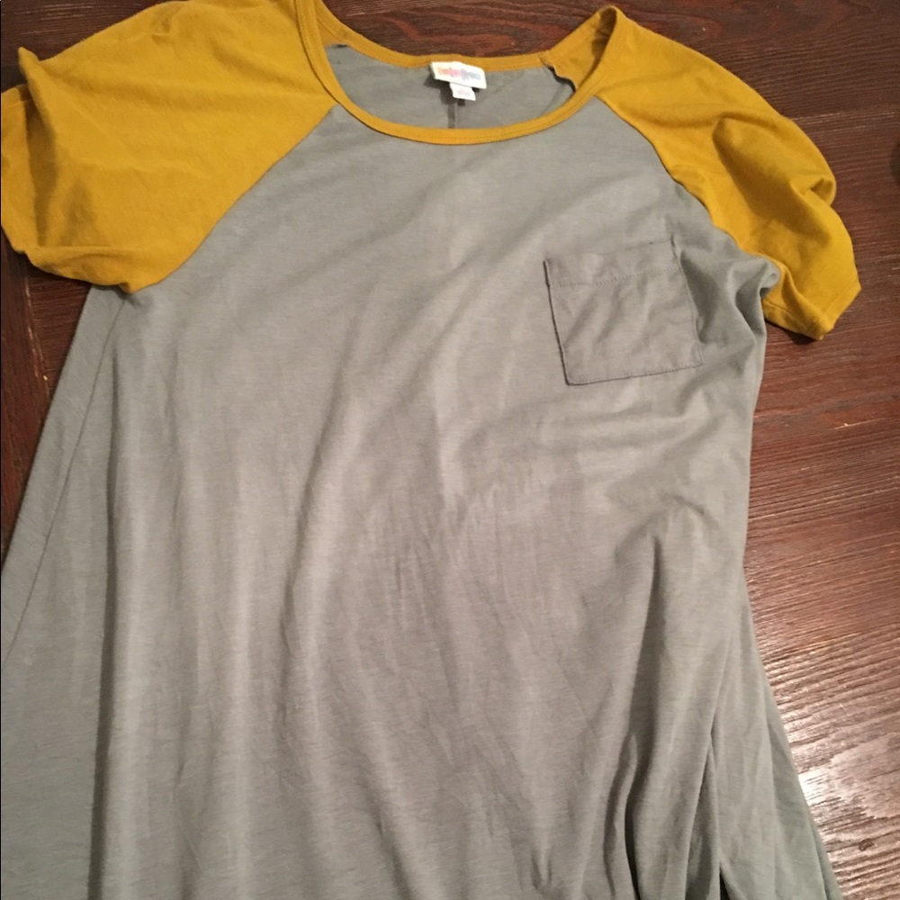 Small Lularoe Carly