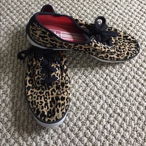 Leopard shoes