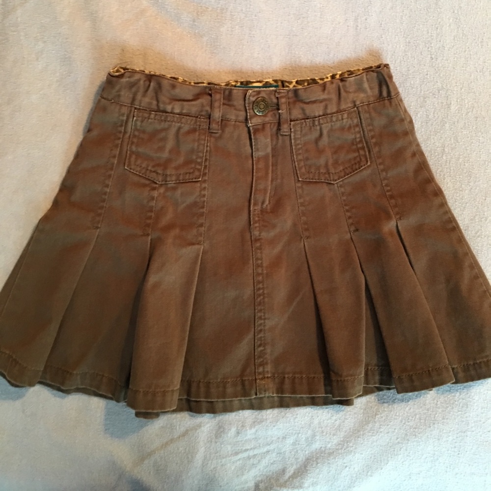 Children's place brown skirt