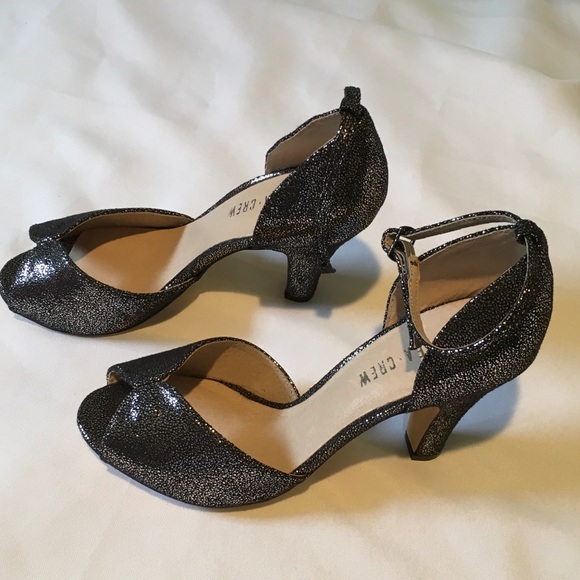 Chelsea Crew Lola in Pewter New in Box.  Size 6 - Picture 2 of 5