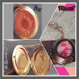 Silvertone Flowered Locket Necklace 17"L Snap Closure