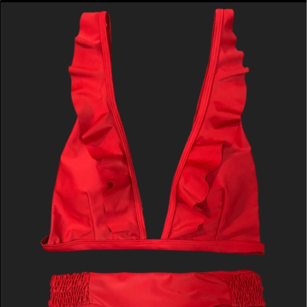 Red ruffled bikini set! Good quality! Never worn