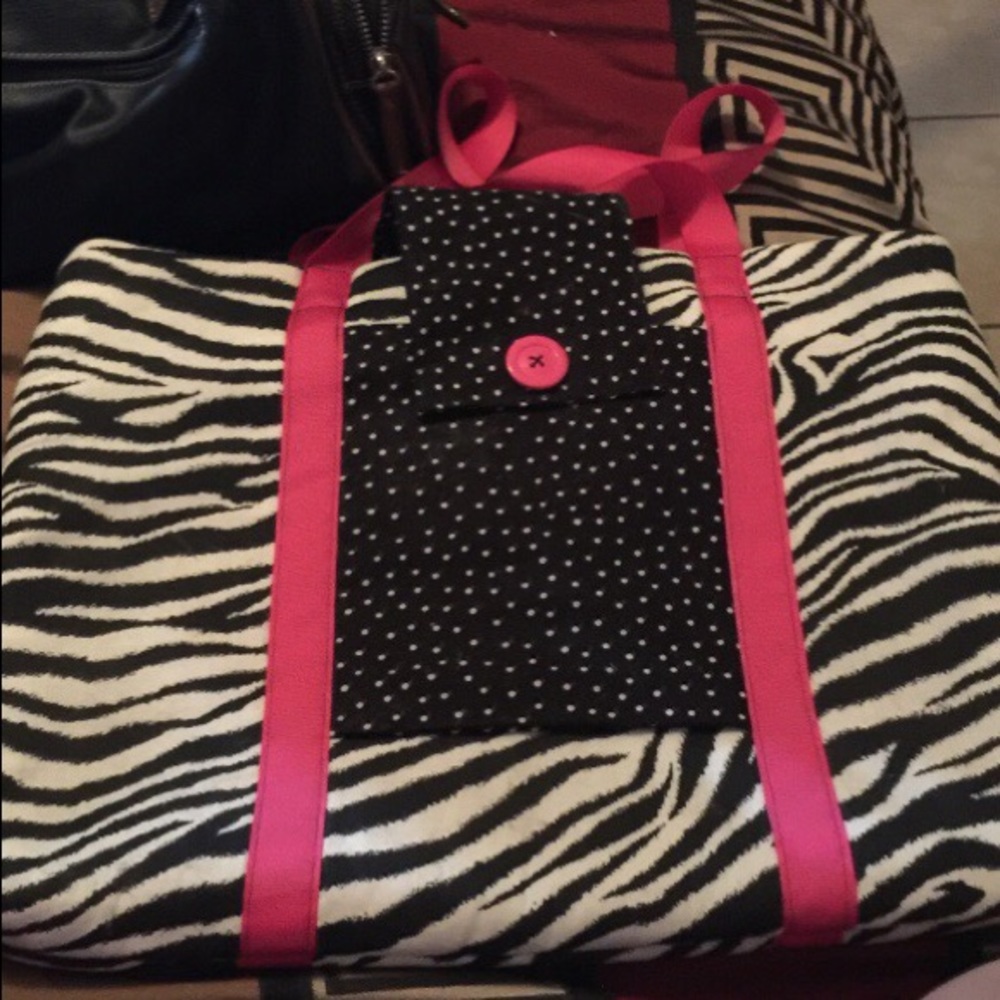 Cute zebra print laptop bag!!!
