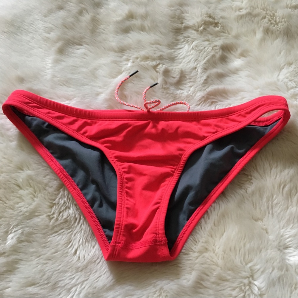 Jolyn Bali Bottom- Strawberry