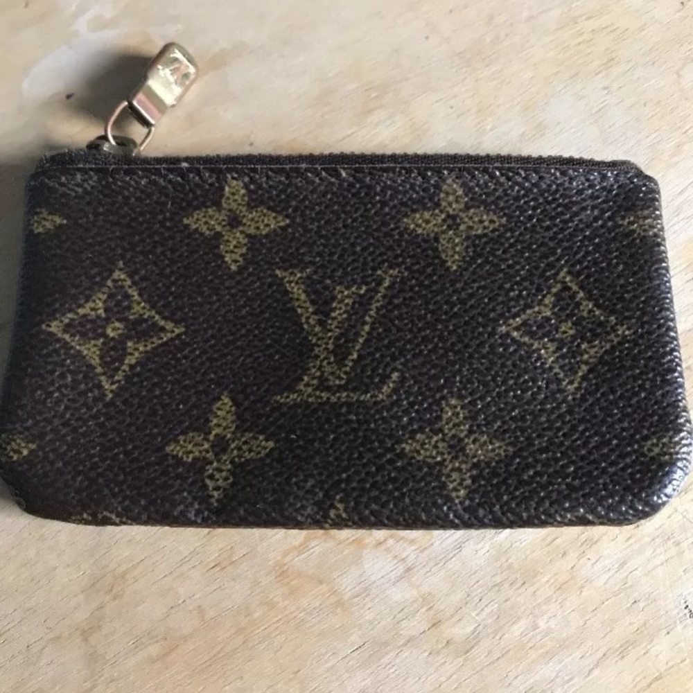 💕Sold💕Authentic Louis Vuitton Key Pouch Cles - Picture 1 of 4