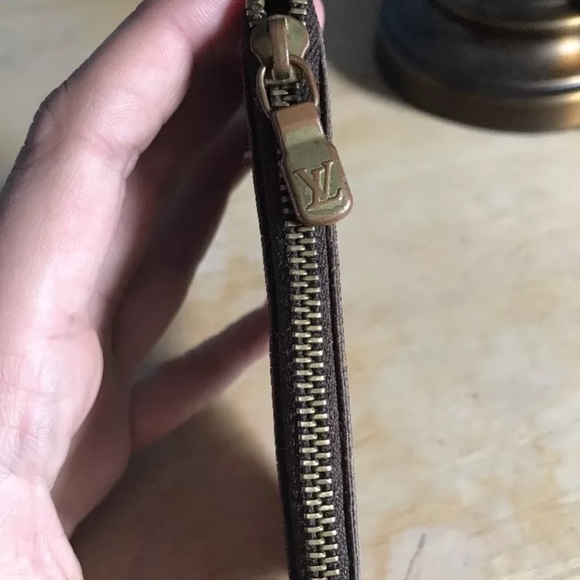 💕Sold💕Authentic Louis Vuitton Key Pouch Cles - Picture 3 of 4