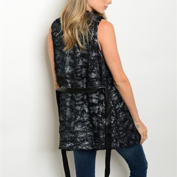 LAST 1 'EVA' METALLIC SHEEN FUR VEST - Picture 2 of 4