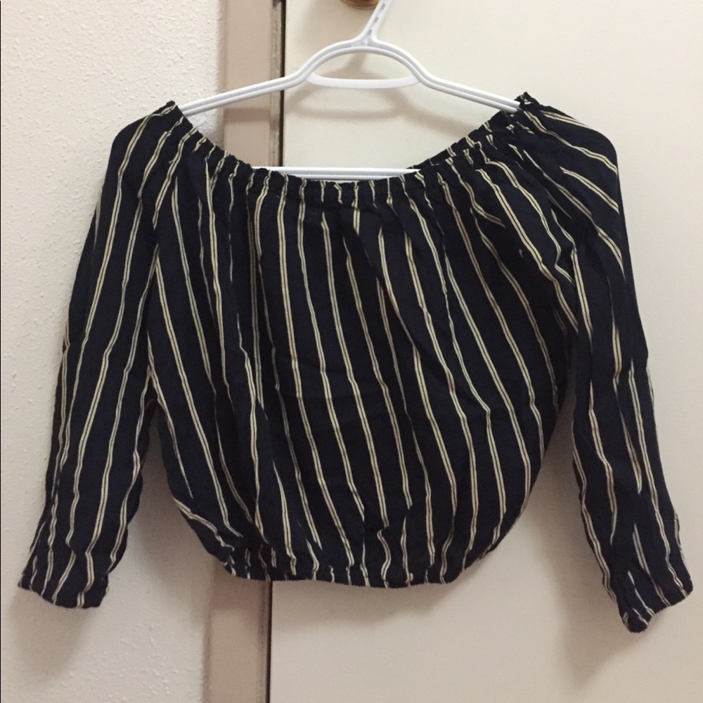 BRANDY MELVILLE OFF THE SHOULDER