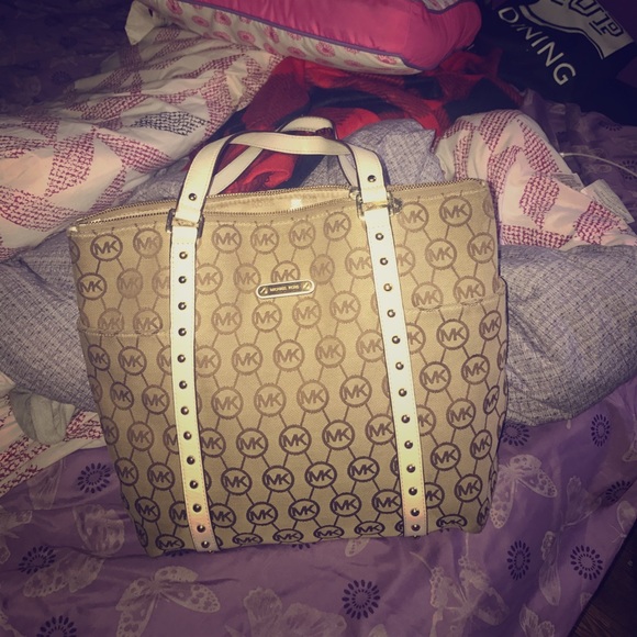 Michael Kors Purse
