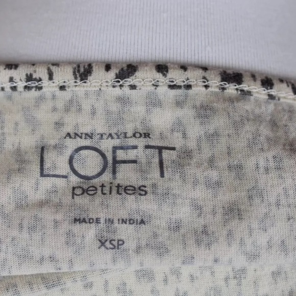 Ann Taylor LOFT Women's Sequin Blouse Sz XSP - Picture 7 of 7