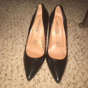 Cathy Jean size 7.5 black leather heels