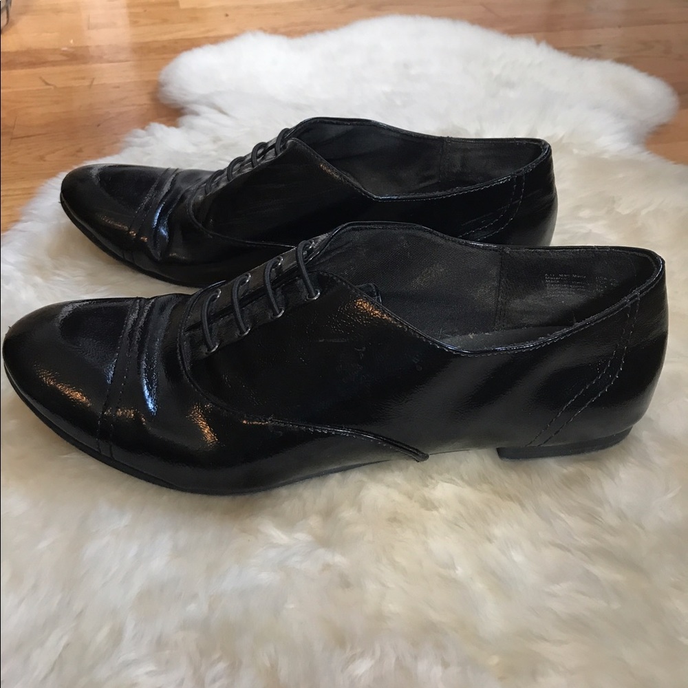 Christian Siriano for Payless Oxfords