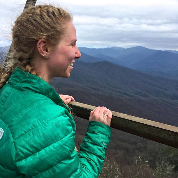 Meet your Posher, Amanda - Picture 1 of 1